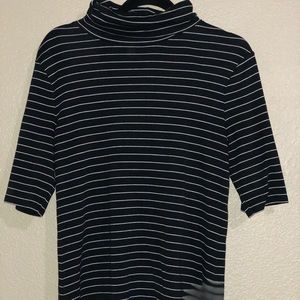 Striped turtle neck short sleeve top